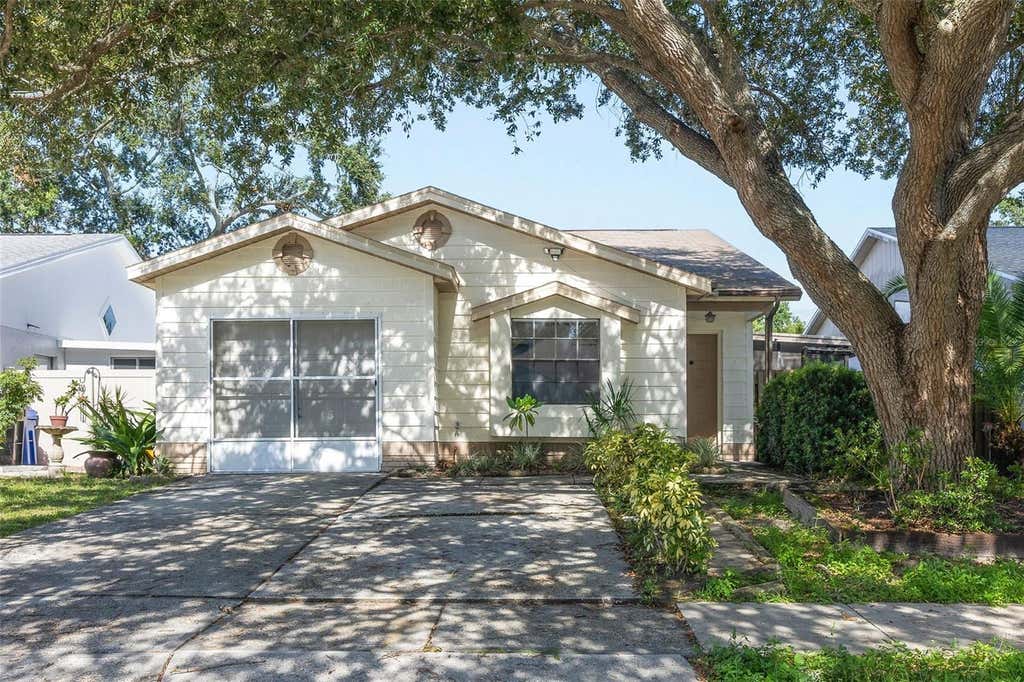 Photo of 13427 Laraway Drive, Riverview, FL 33579 (MLS # A4691024)