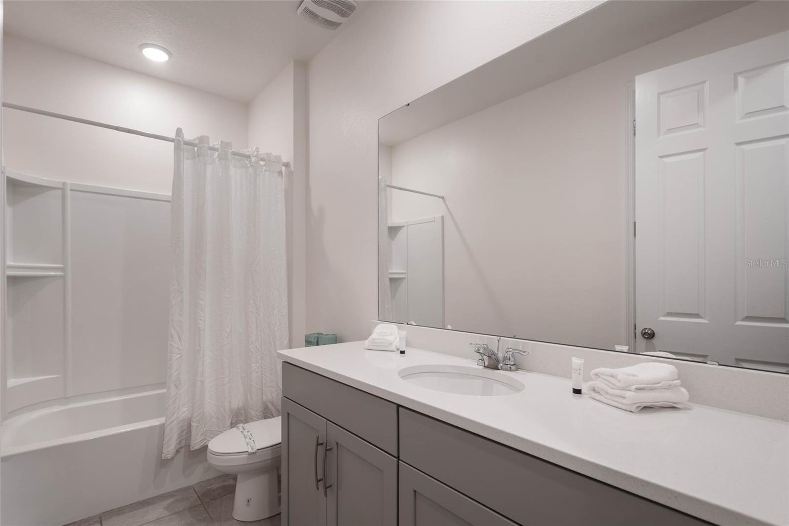 SOLARA RESORT VACATION VILLAS REP - Residential