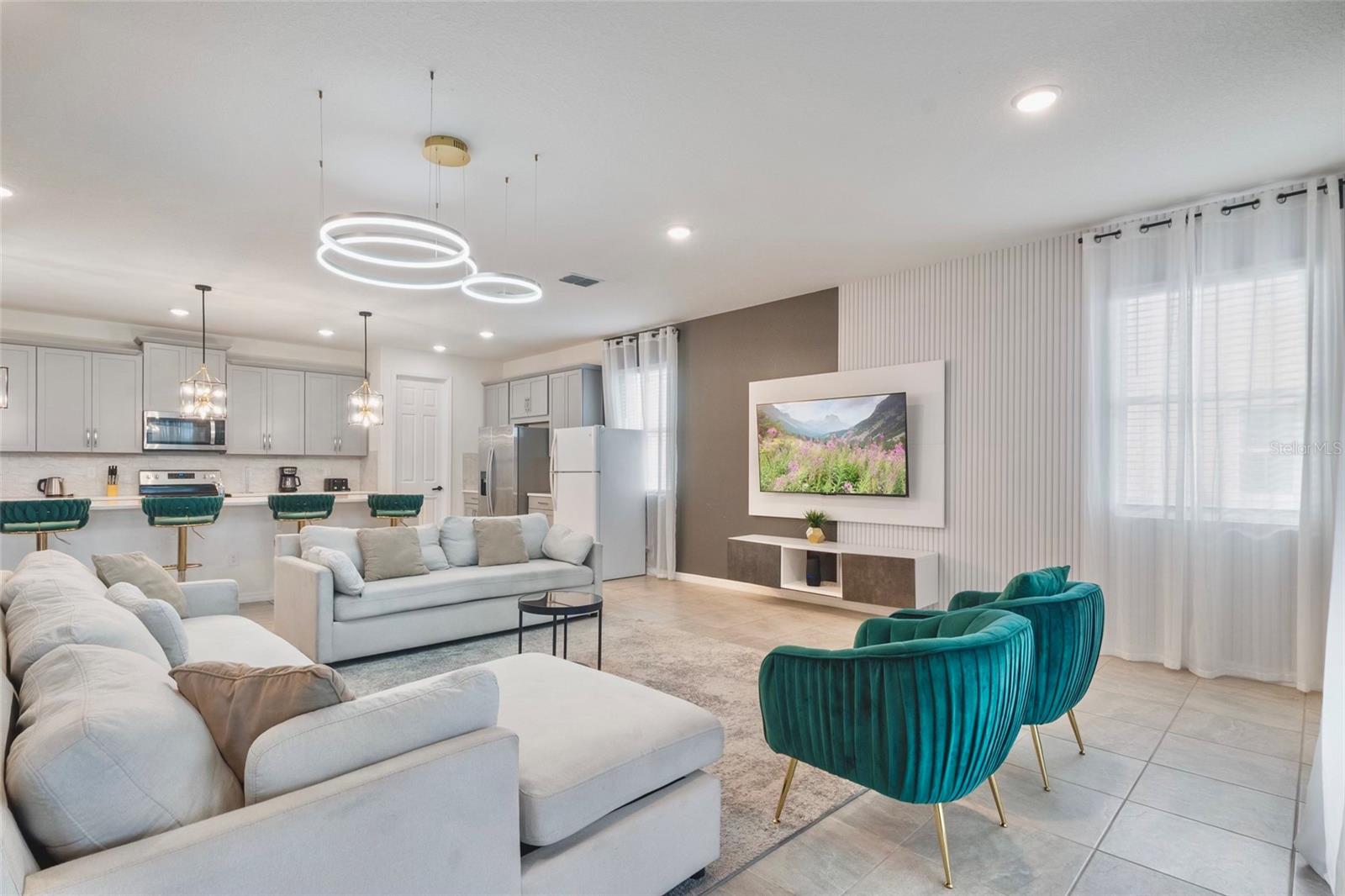 SOLARA RESORT VACATION VILLAS REP - Residential