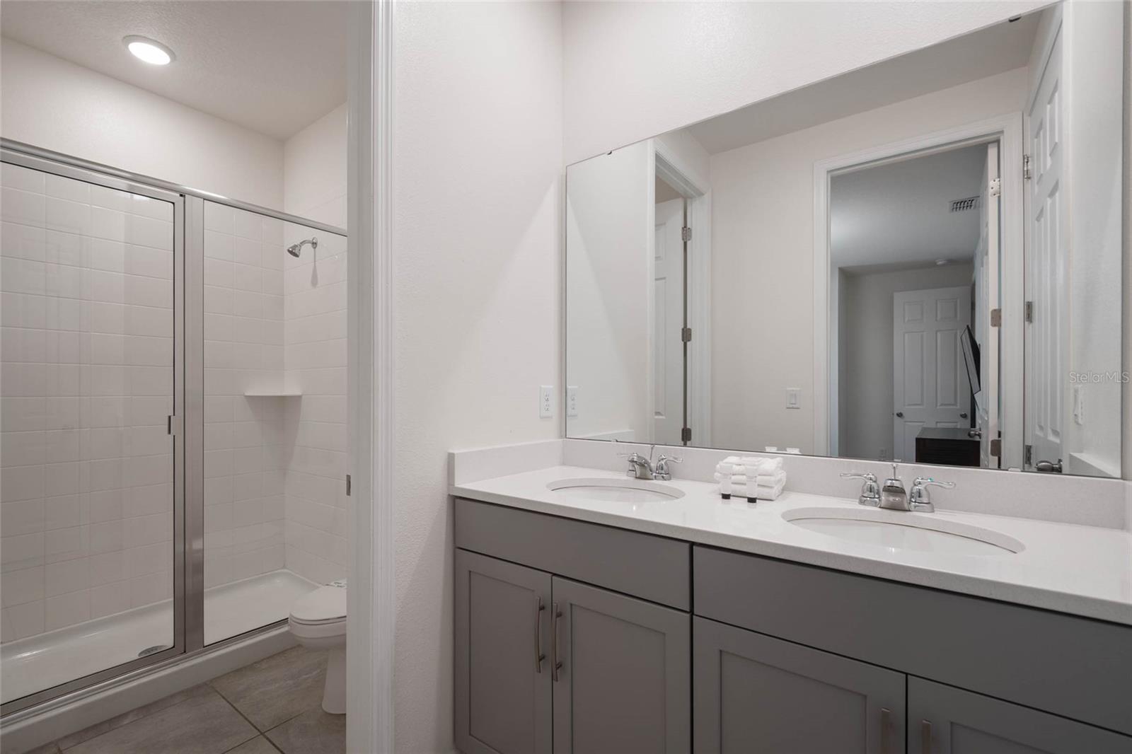 SOLARA RESORT VACATION VILLAS REP - Residential
