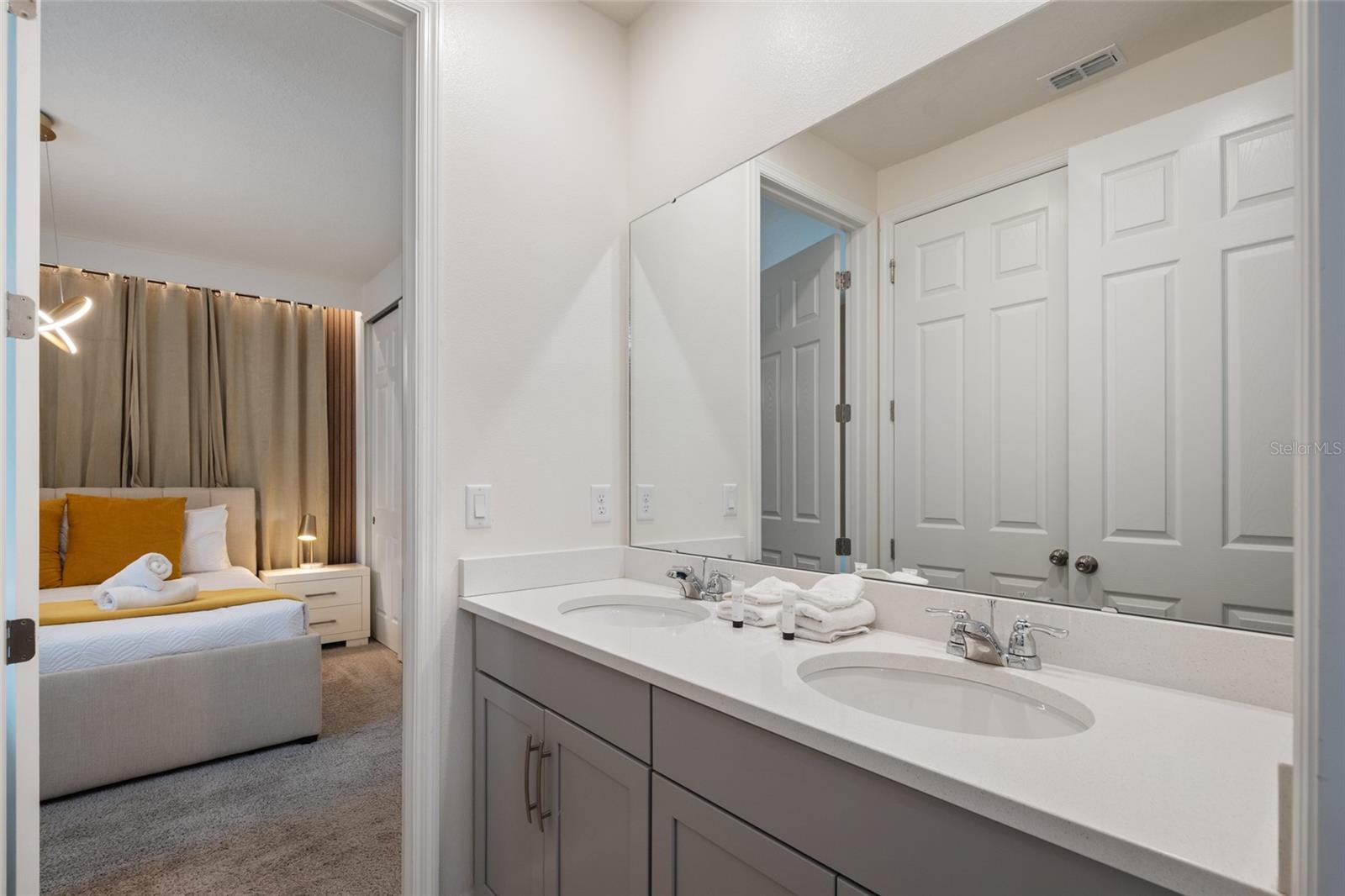 SOLARA RESORT VACATION VILLAS REP - Residential