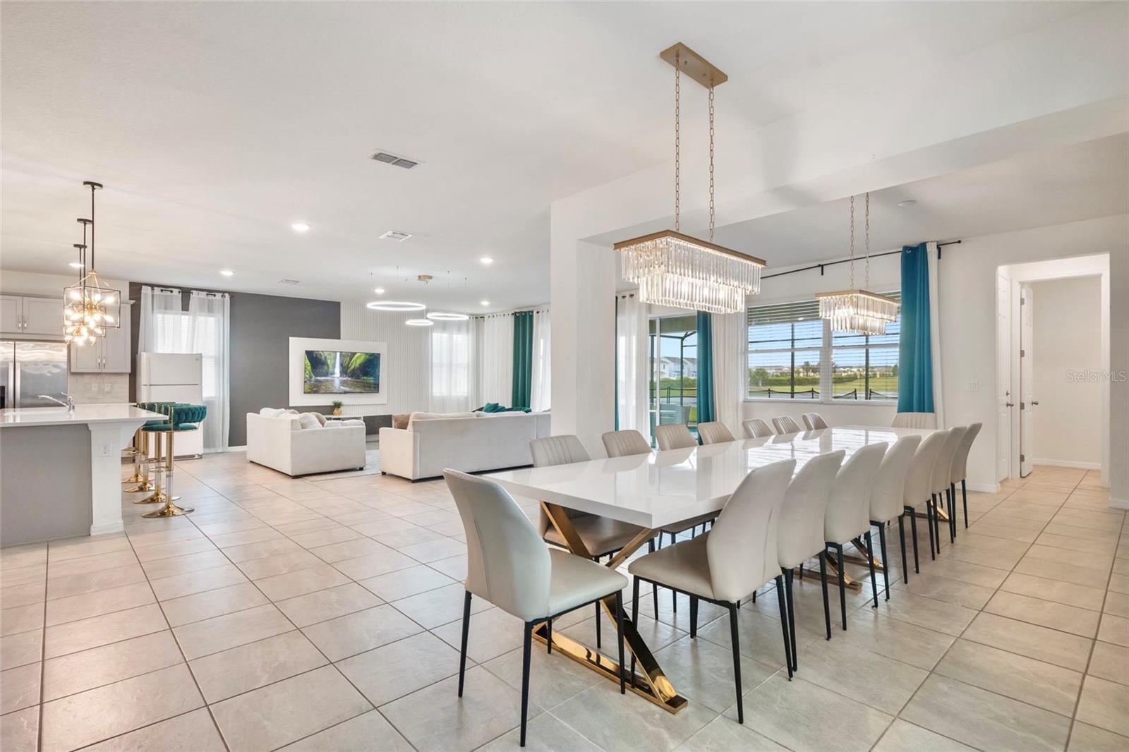 SOLARA RESORT VACATION VILLAS REP - Residential