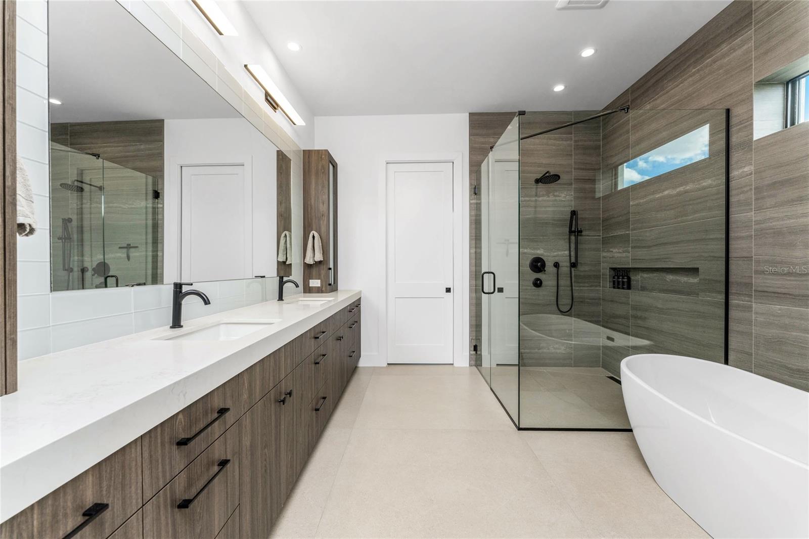 THE ESTATES ON PEACE RIVER - Residential