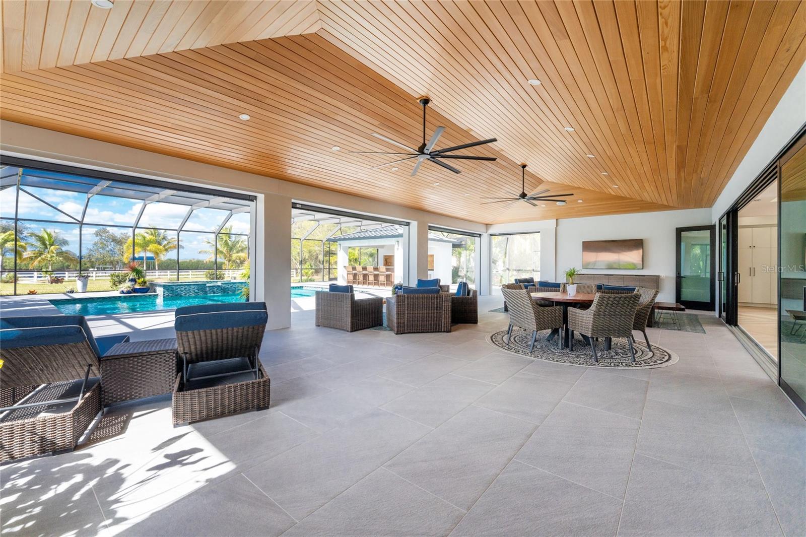 THE ESTATES ON PEACE RIVER - Residential