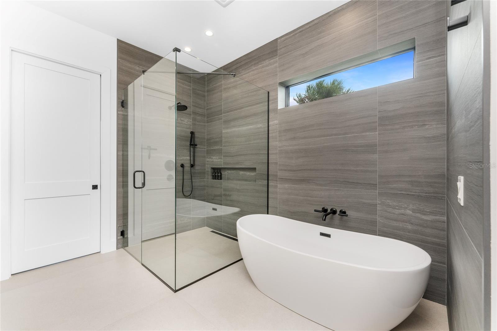 THE ESTATES ON PEACE RIVER - Residential