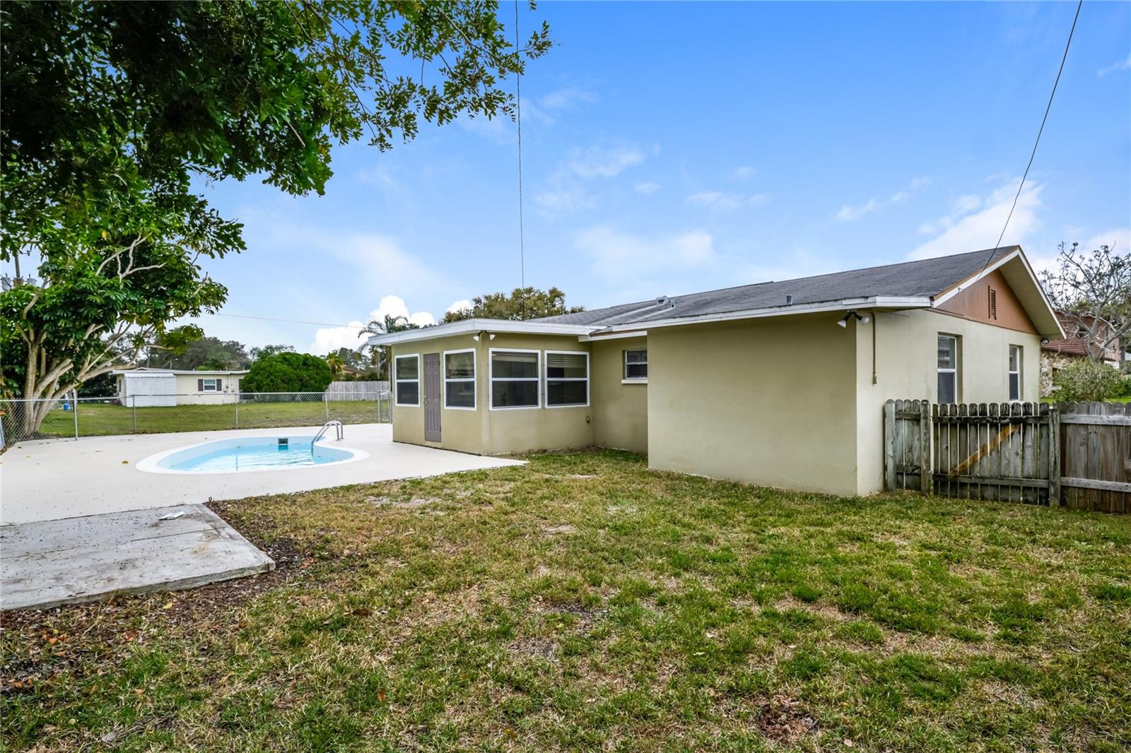 GOLDEN GATEWAY HOMES - Residential Lease