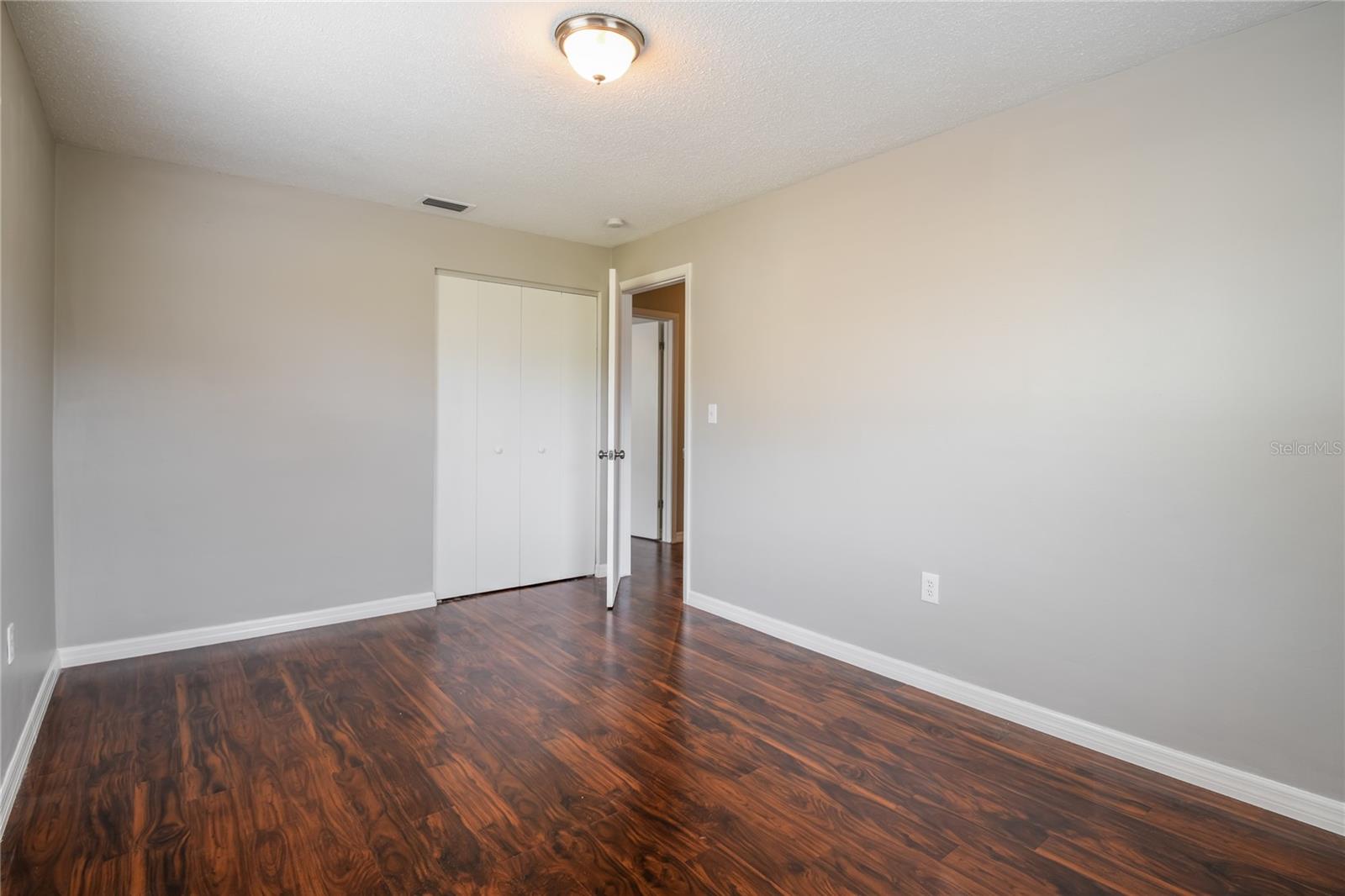 GOLDEN GATEWAY HOMES - Residential Lease