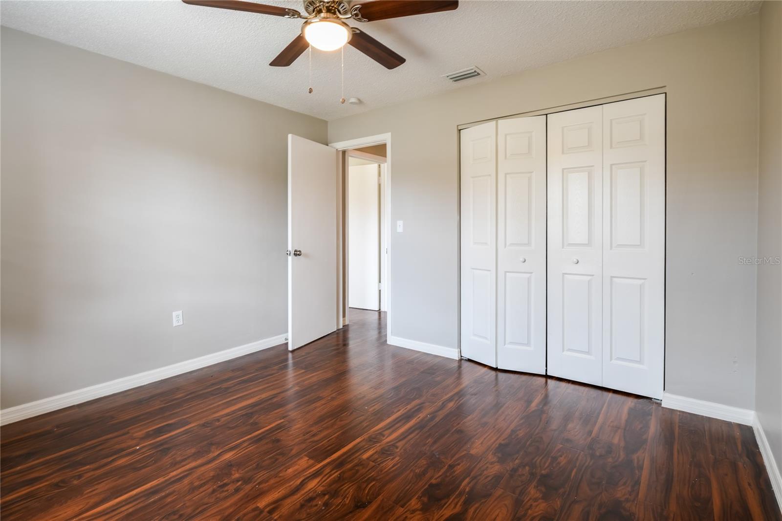 GOLDEN GATEWAY HOMES - Residential Lease