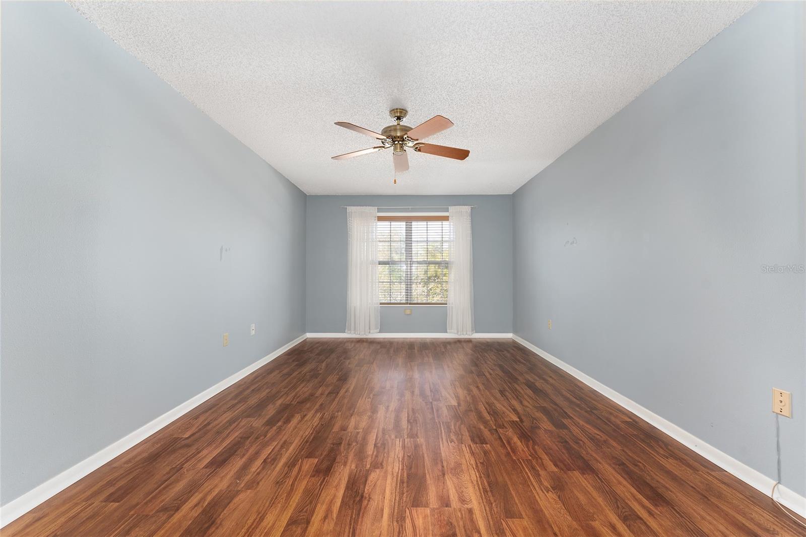 CONDO DECL OF CONDO - Residential