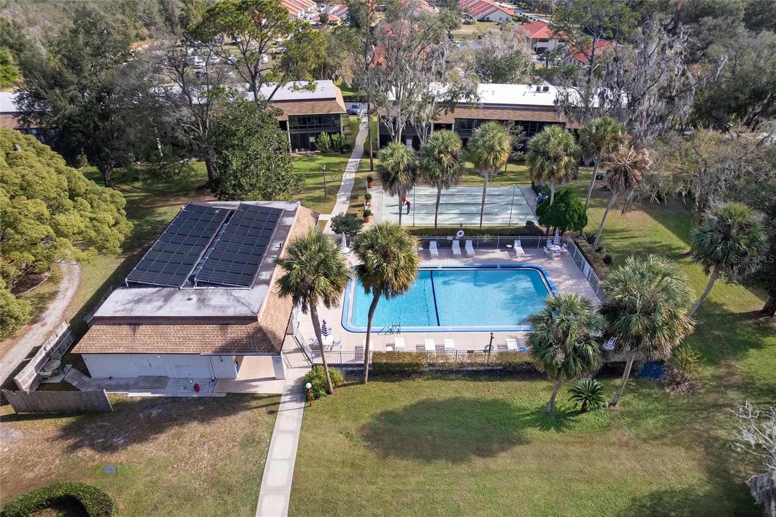 CONDO DECL OF CONDO - Residential