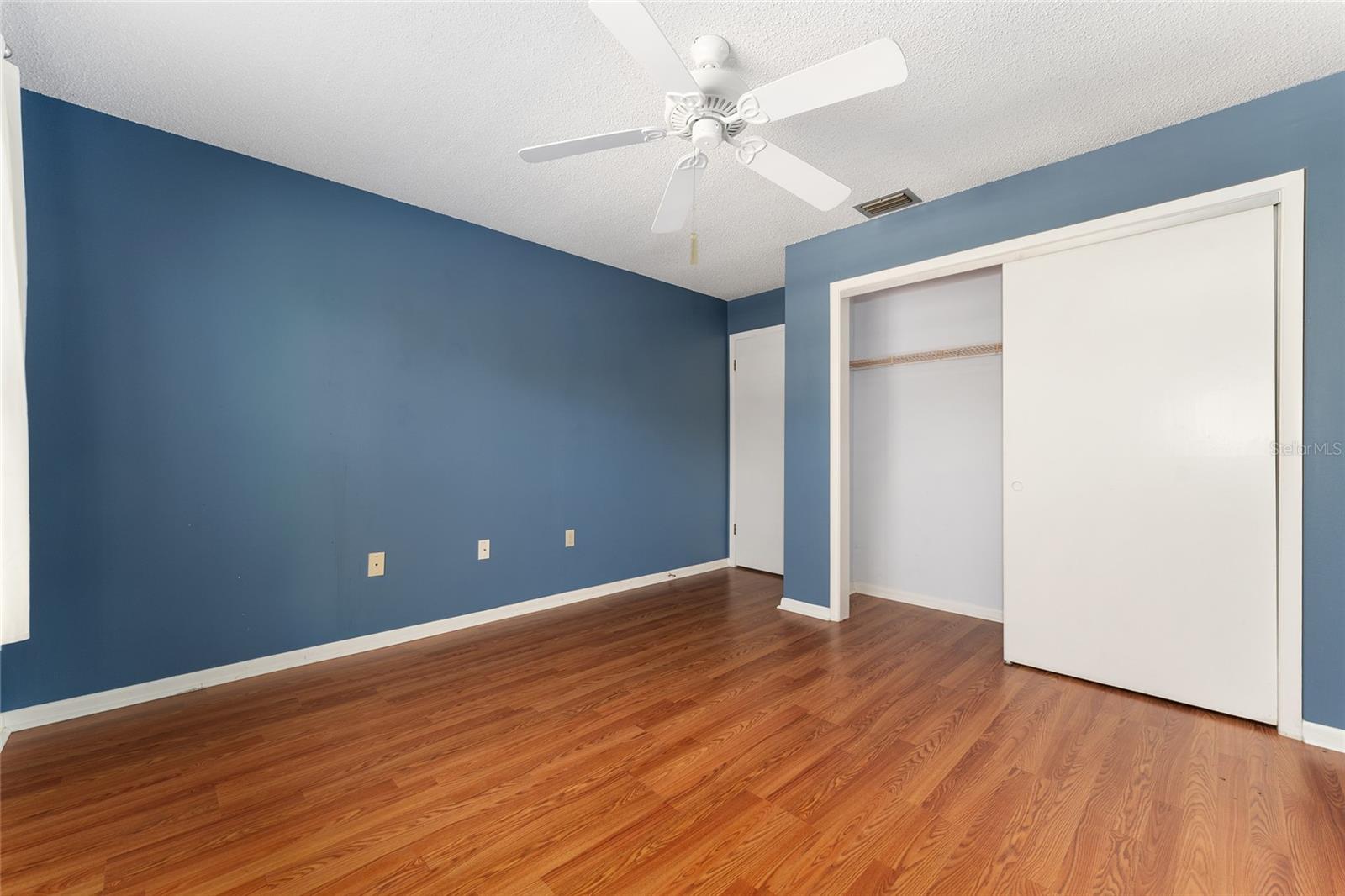 CONDO DECL OF CONDO - Residential