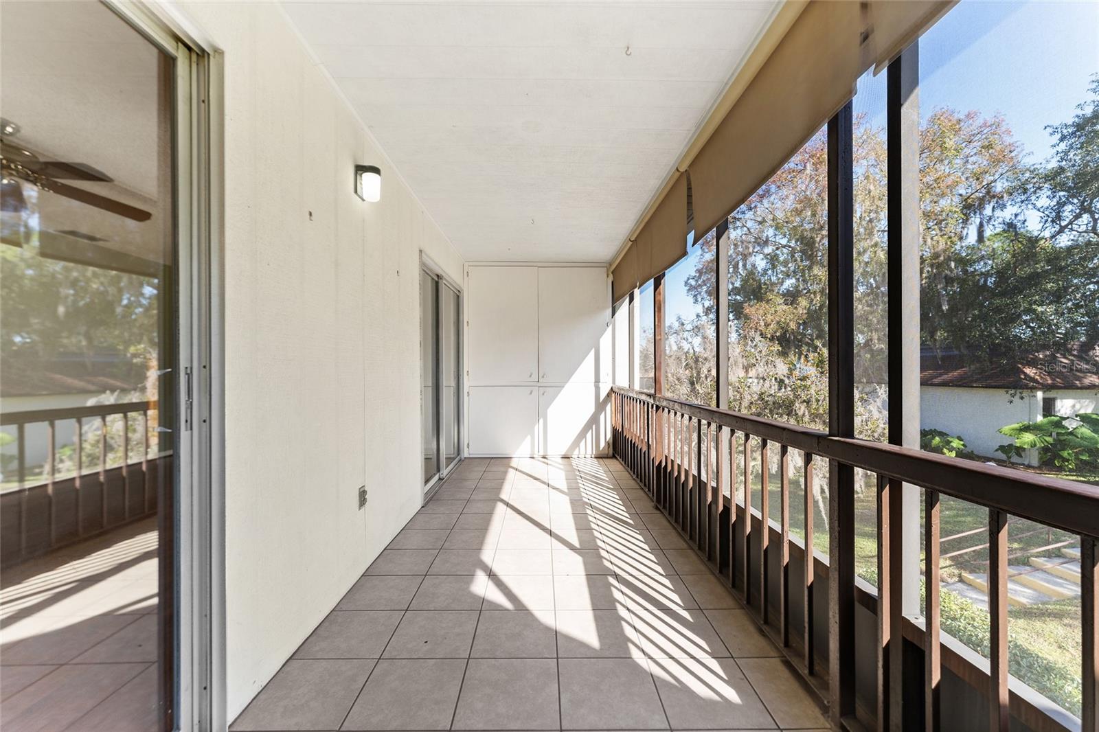 CONDO DECL OF CONDO - Residential