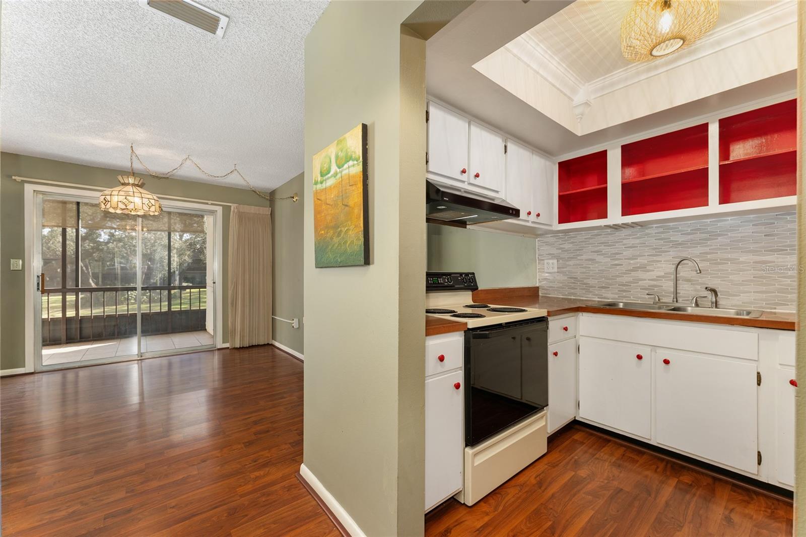 CONDO DECL OF CONDO - Residential