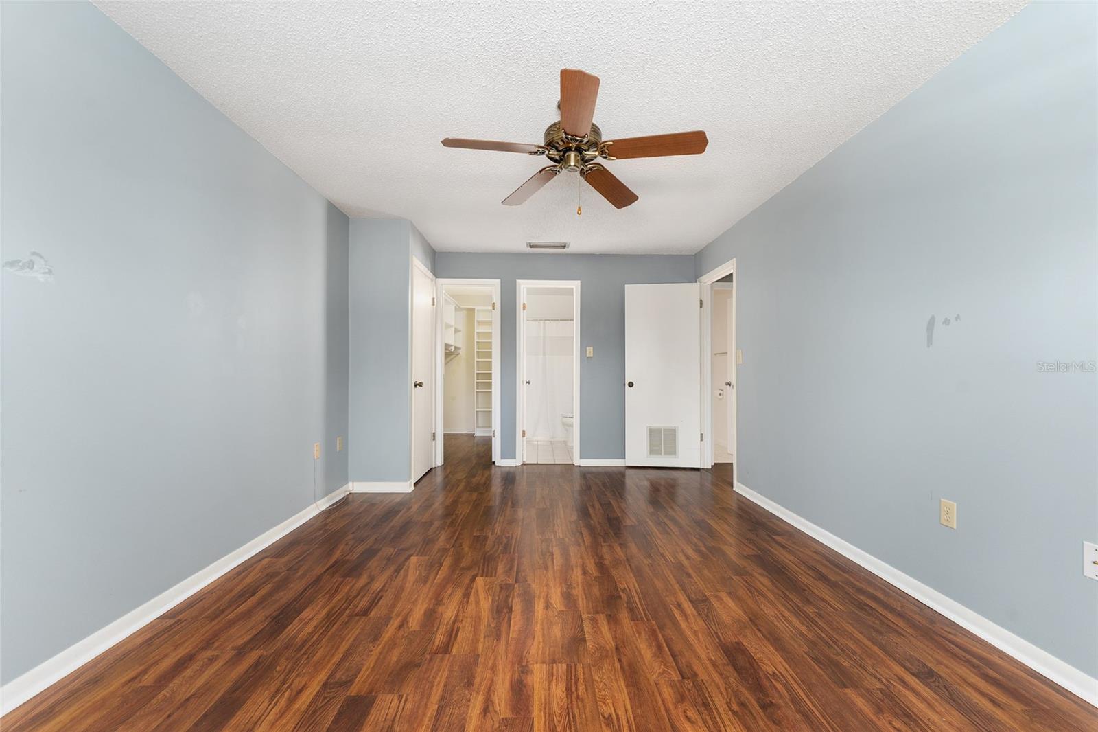 CONDO DECL OF CONDO - Residential