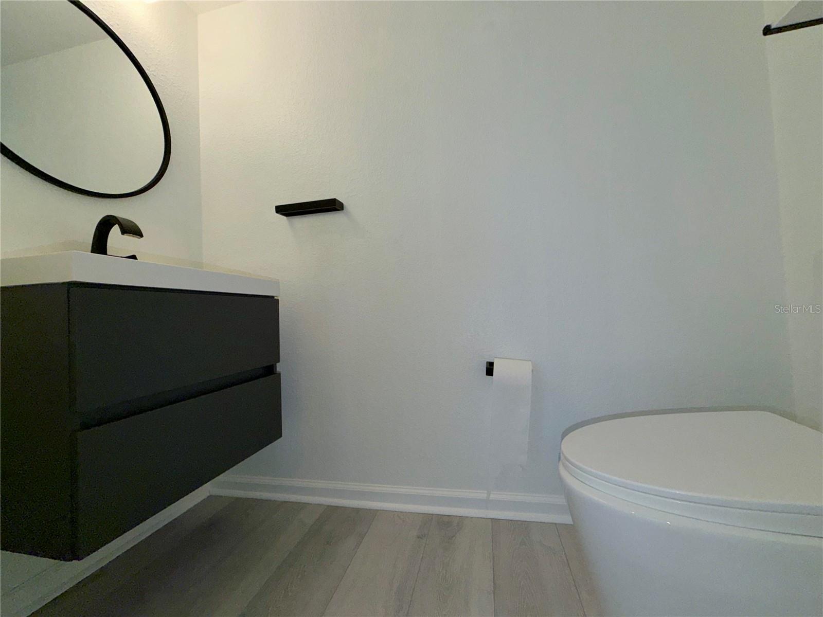 EASTWOOD SHORES TWNHMS - Residential Lease