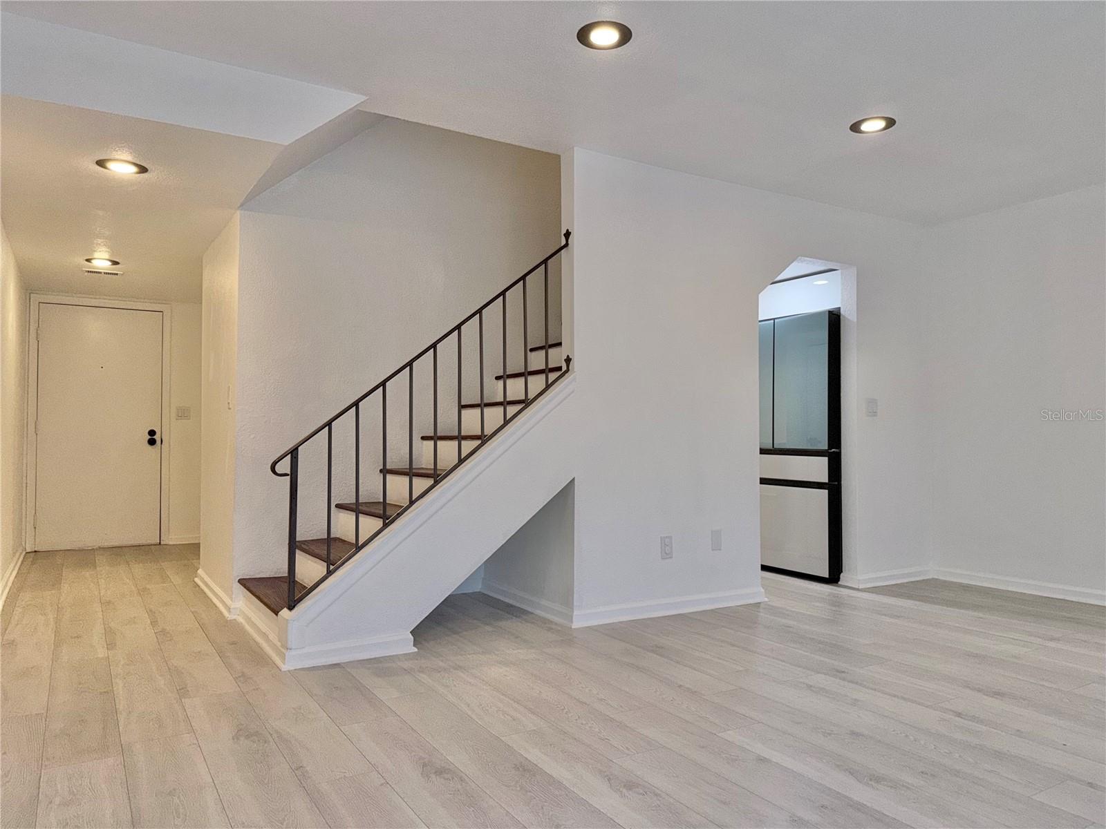EASTWOOD SHORES TWNHMS - Residential Lease