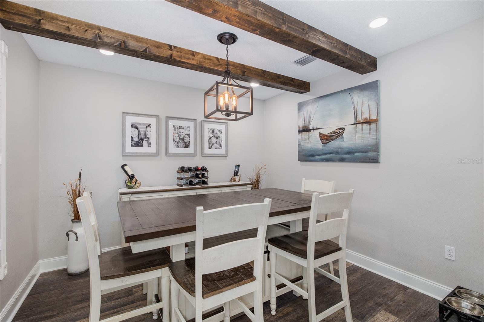 MARTHAS VINEYARD - Residential