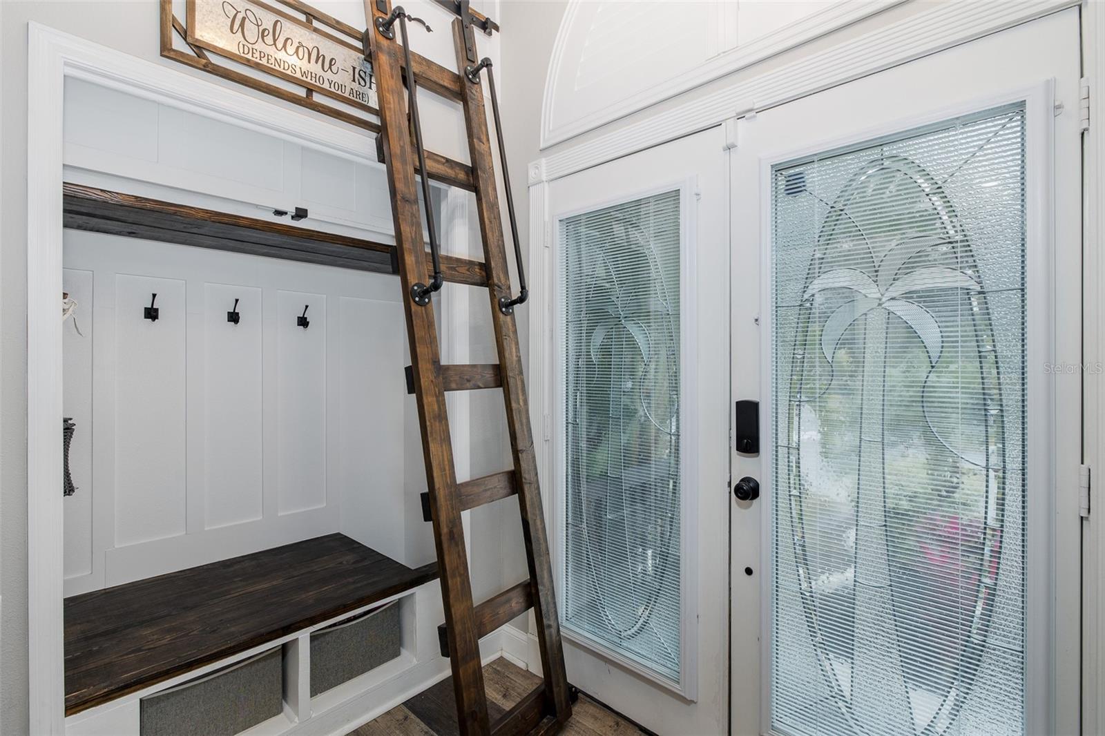 MARTHAS VINEYARD - Residential