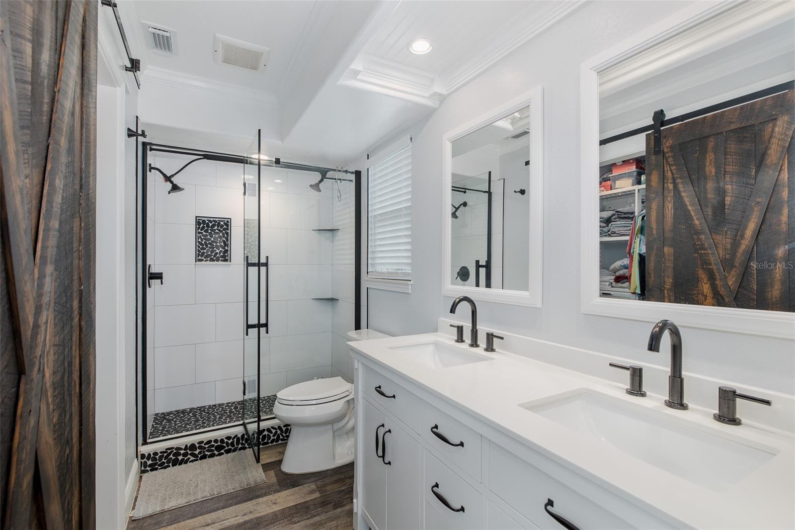 MARTHAS VINEYARD - Residential