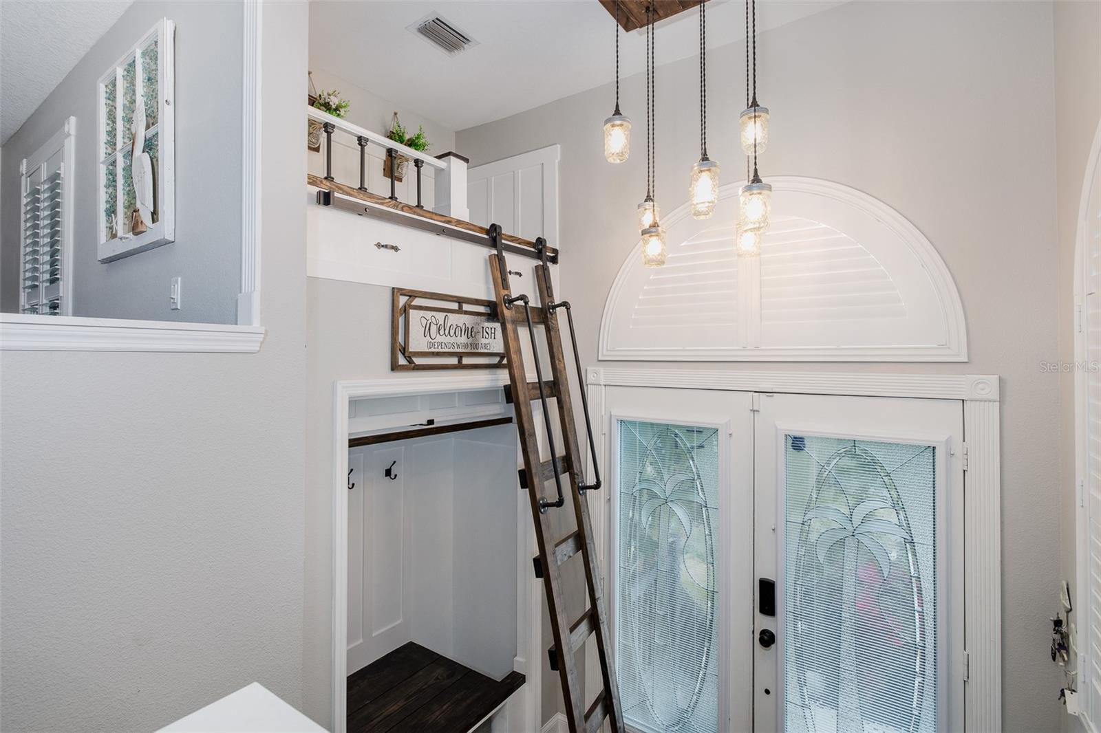 MARTHAS VINEYARD - Residential