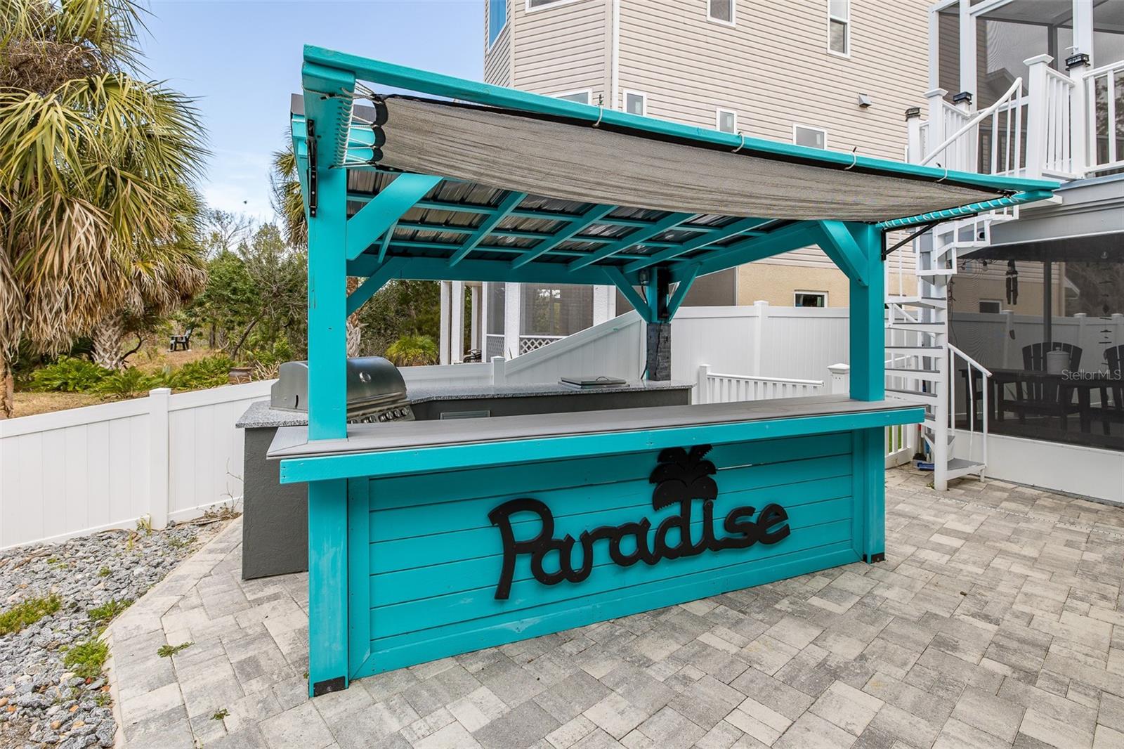 MARTHAS VINEYARD - Residential