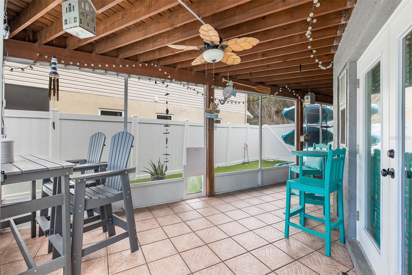 MARTHAS VINEYARD - Residential