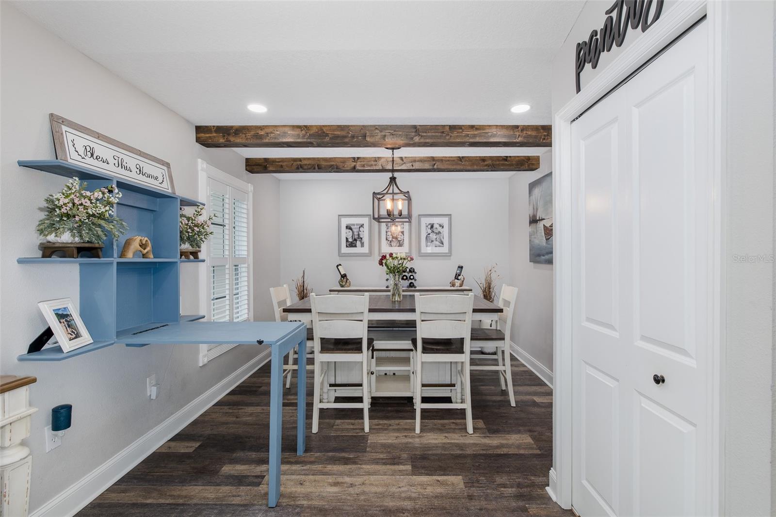 MARTHAS VINEYARD - Residential