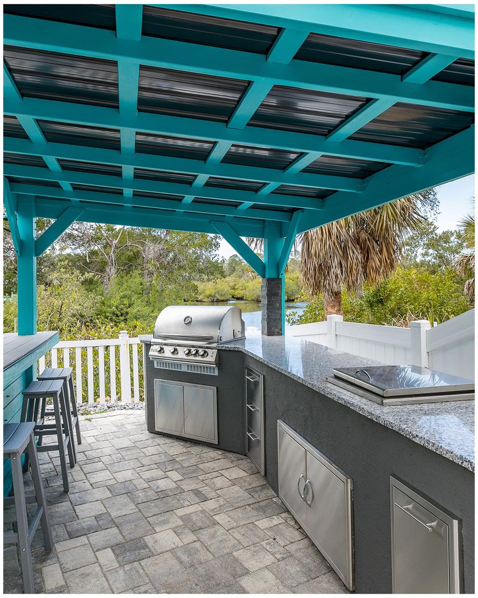 MARTHAS VINEYARD - Residential