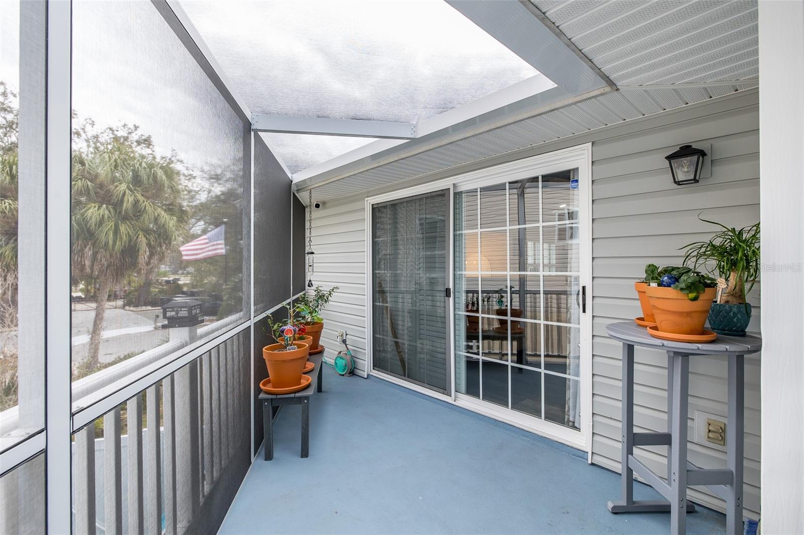 MARTHAS VINEYARD - Residential