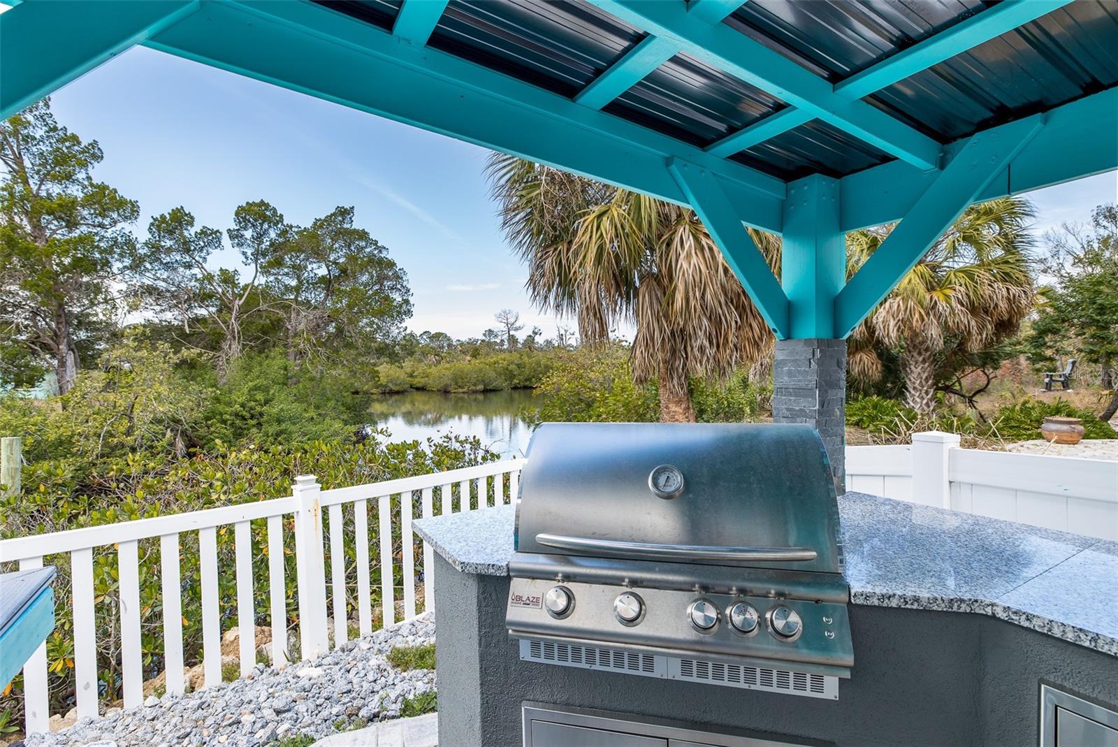 MARTHAS VINEYARD - Residential