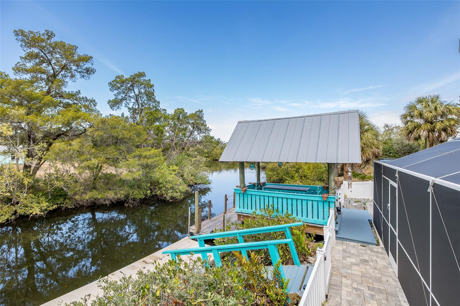 MARTHAS VINEYARD - Residential