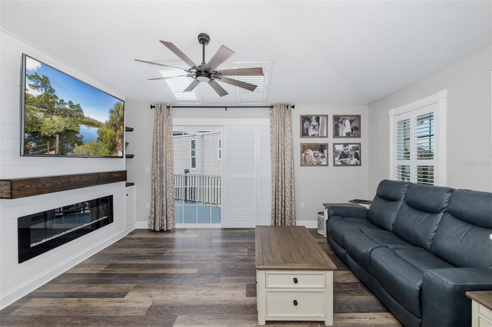 MARTHAS VINEYARD - Residential