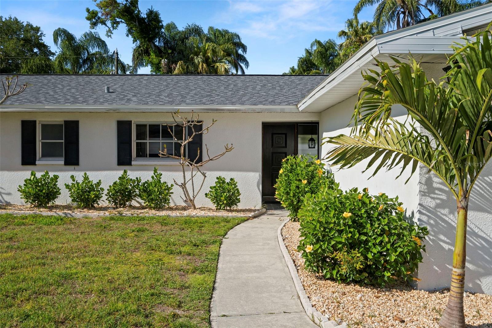 1698 EDEN COURT