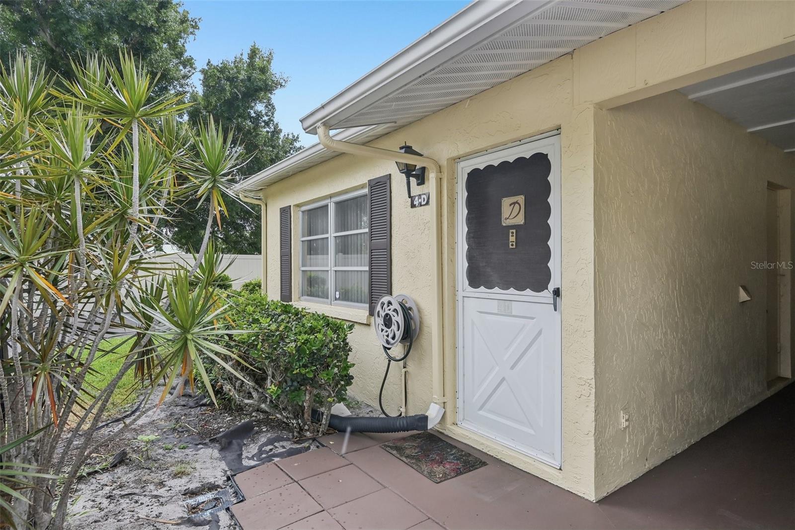 390 301 BOULEVARD W 4D