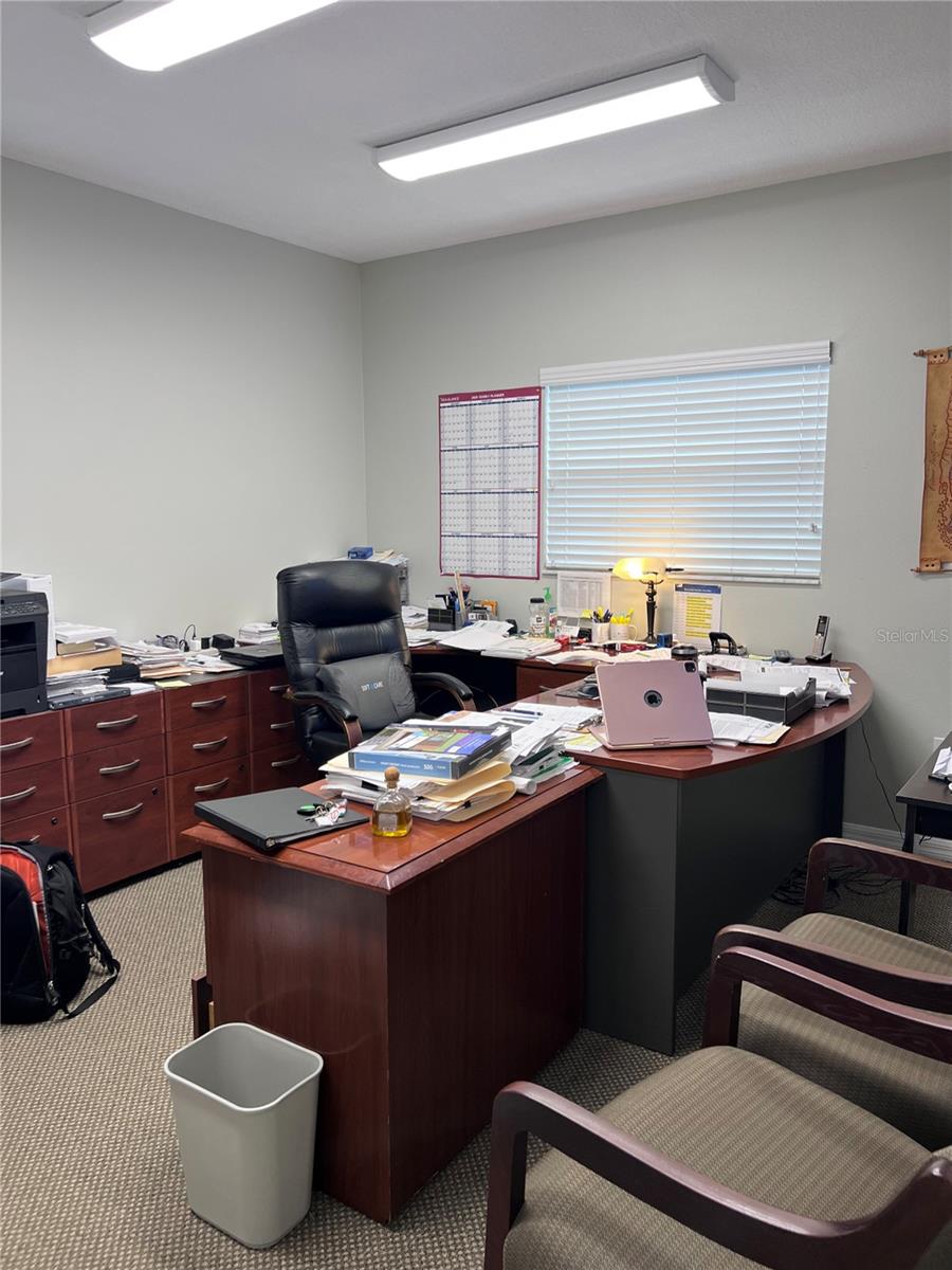ARMENIA OAKS PROFESSIONAL PARK - Commercial Sale