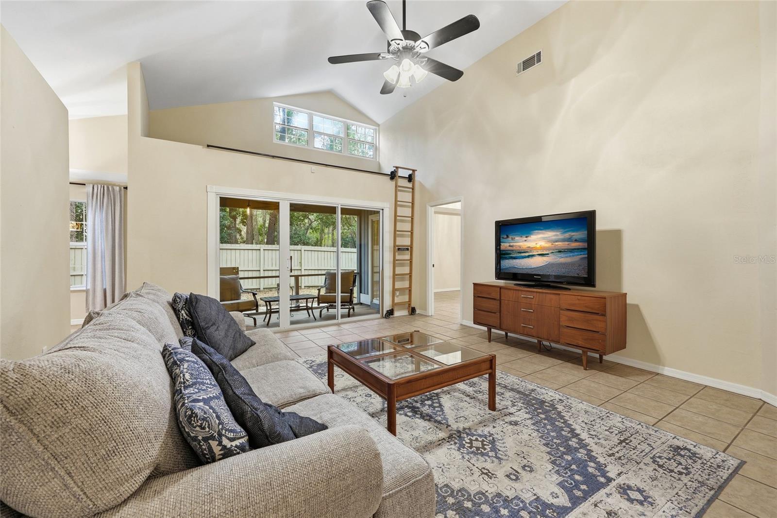 HP/HAILE PLANTATION - Residential