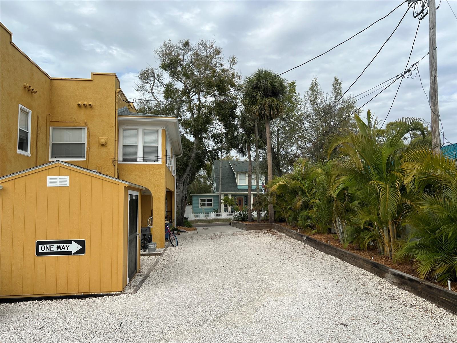 1107 N OSCEOLA AVENUE
