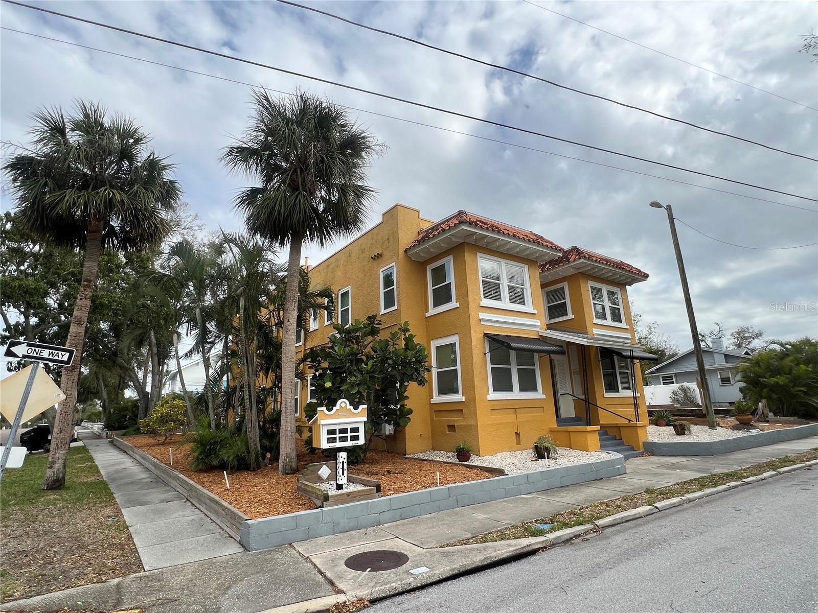 1107 N OSCEOLA AVENUE