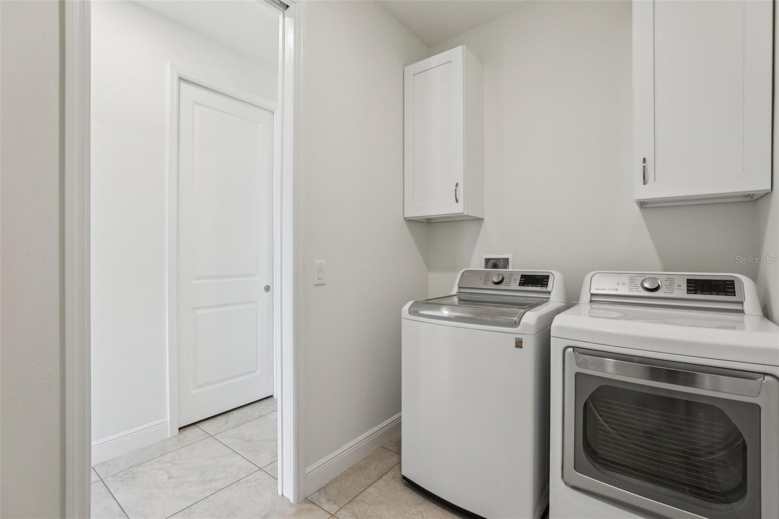 HIDDEN RIVER LAKES - Residential