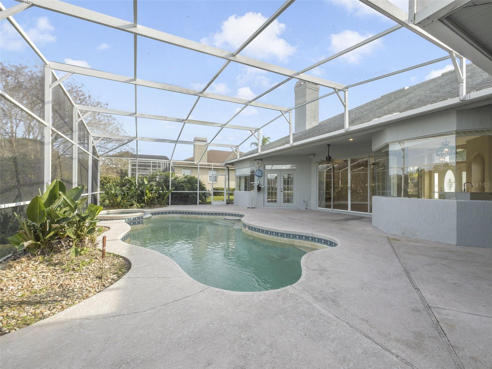 MARBLE HEAD - Residential