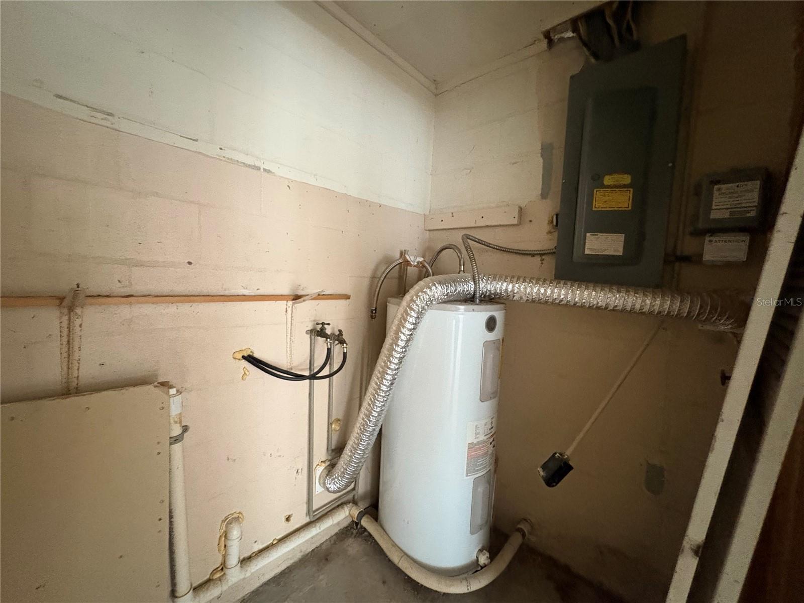 INVERNESS HIGHLANDS WEST - Residential