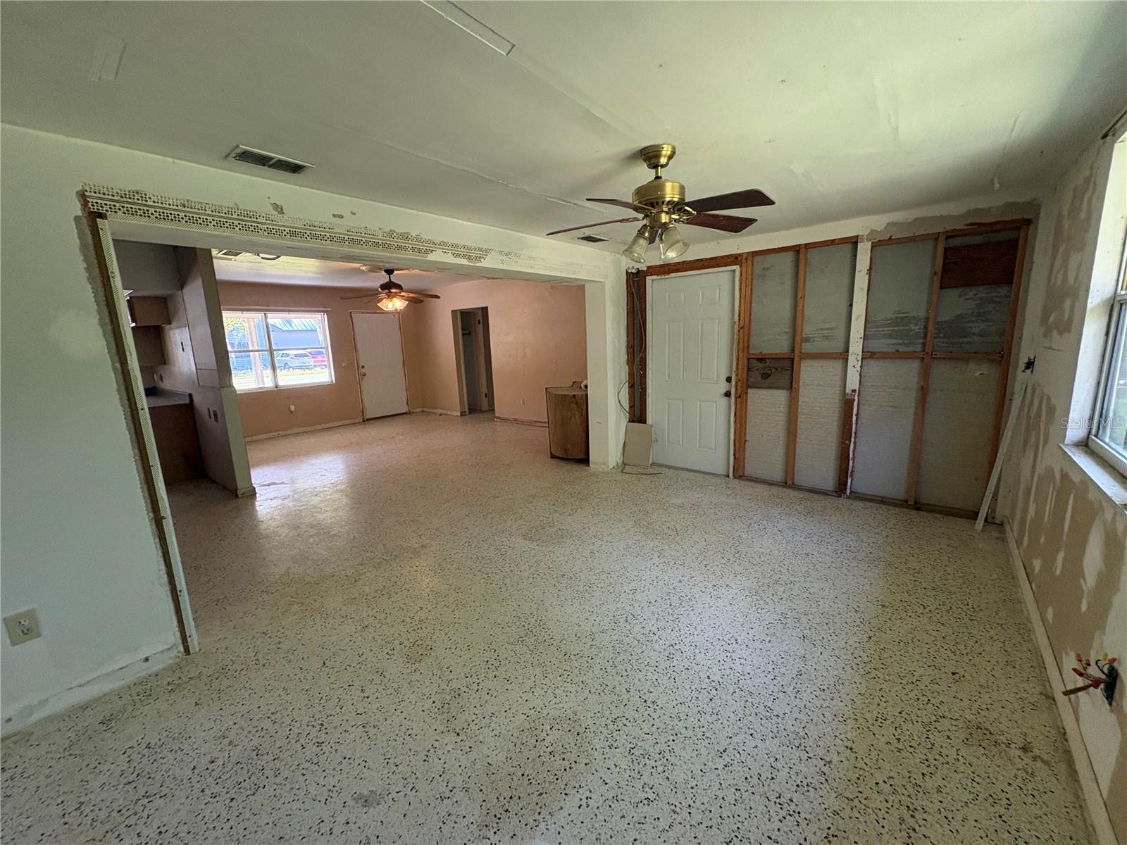 INVERNESS HIGHLANDS WEST - Residential