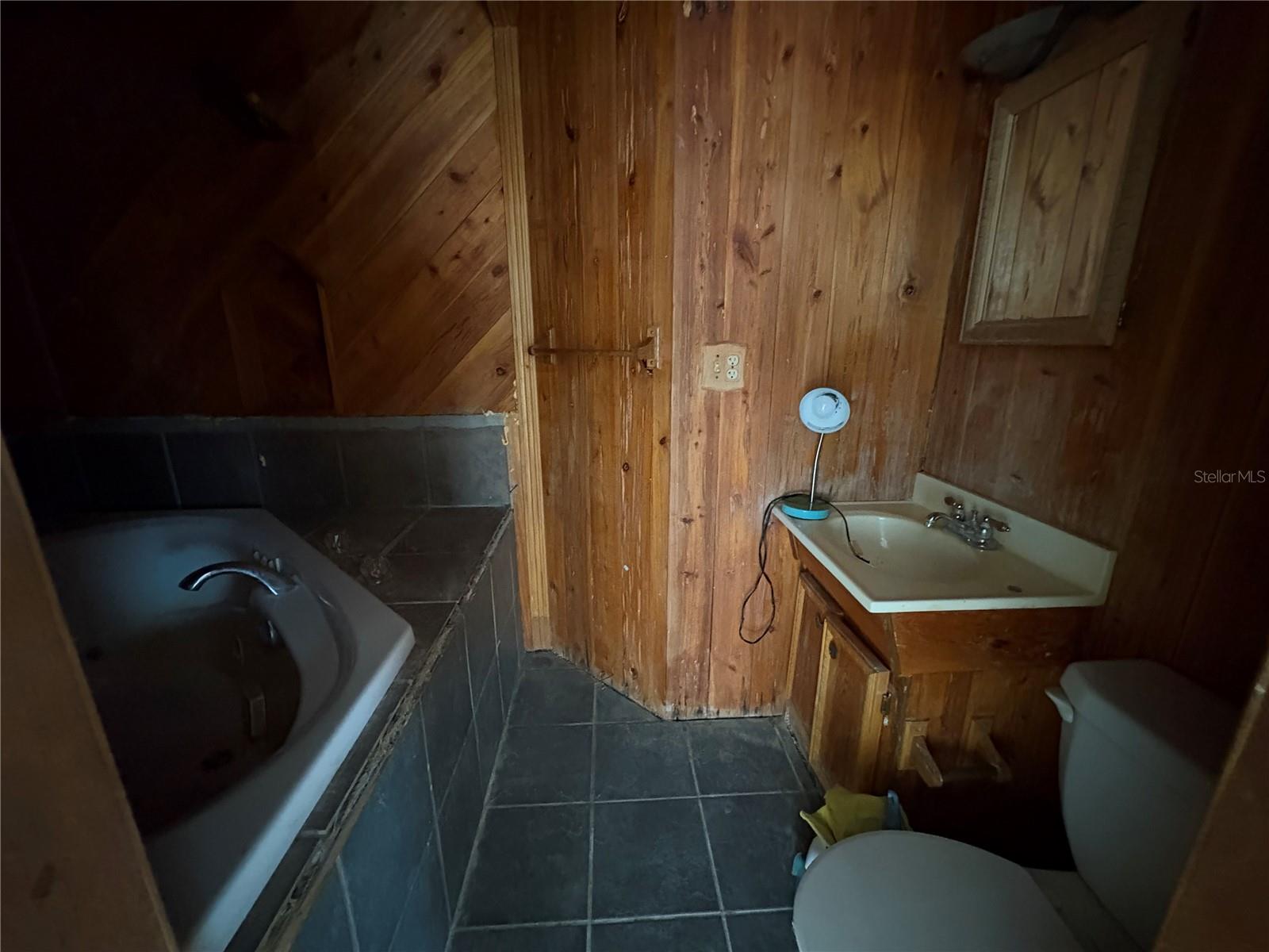 INVERNESS HIGHLANDS WEST - Residential