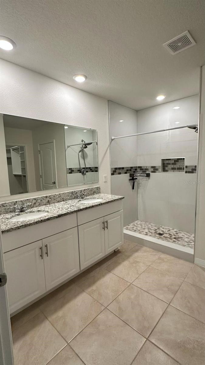 KINDRED PH 2C & 2D - Residential Lease