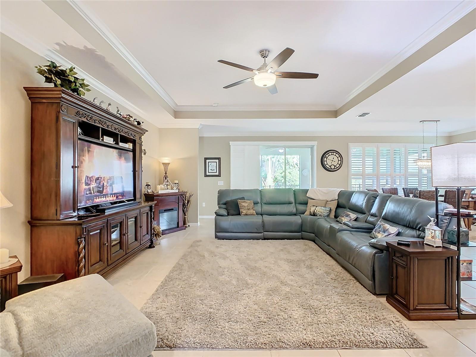681 SAN JOAQUIN RD