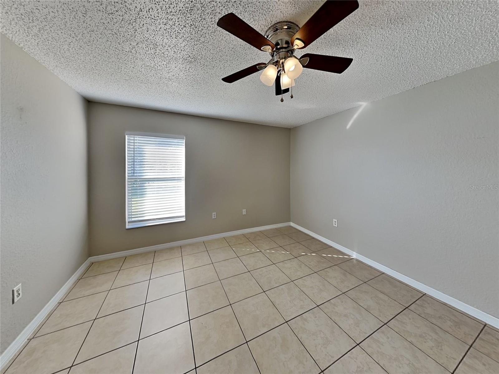 HIGHLAND CREST PH 01 - Residential Lease