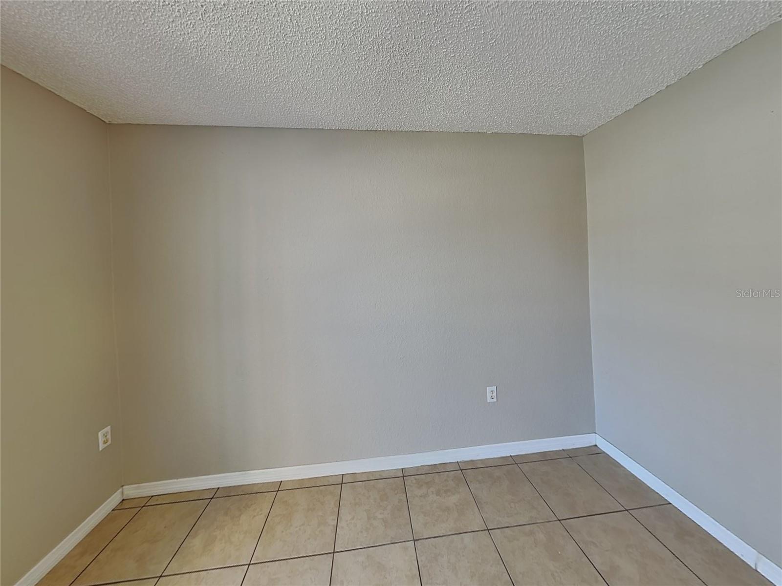 HIGHLAND CREST PH 01 - Residential Lease