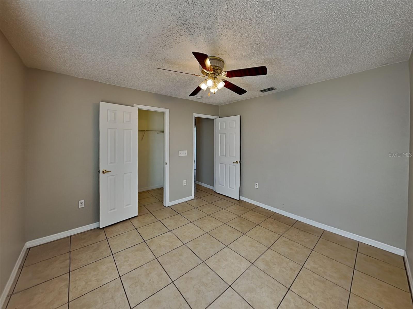 HIGHLAND CREST PH 01 - Residential Lease