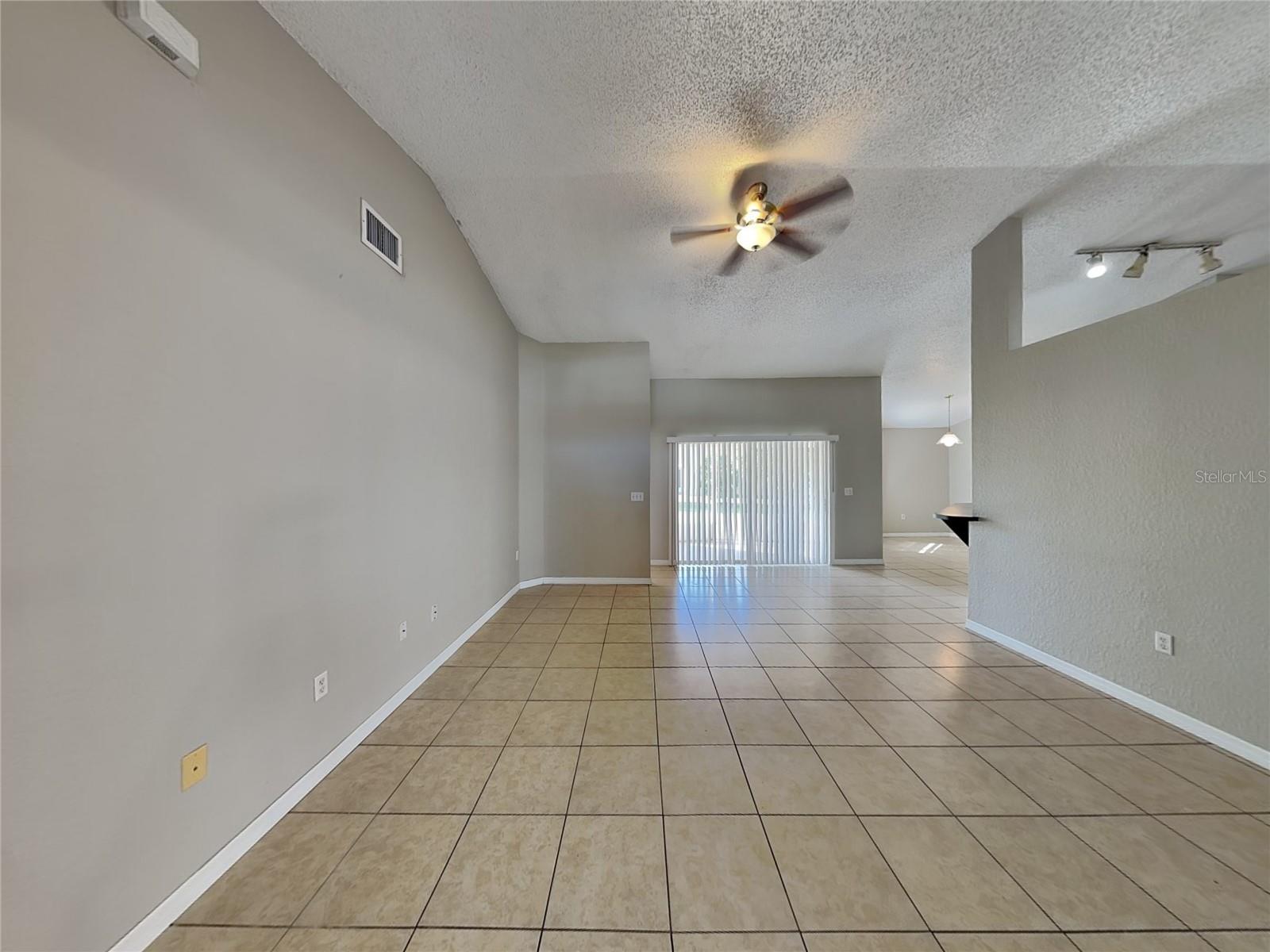 HIGHLAND CREST PH 01 - Residential Lease