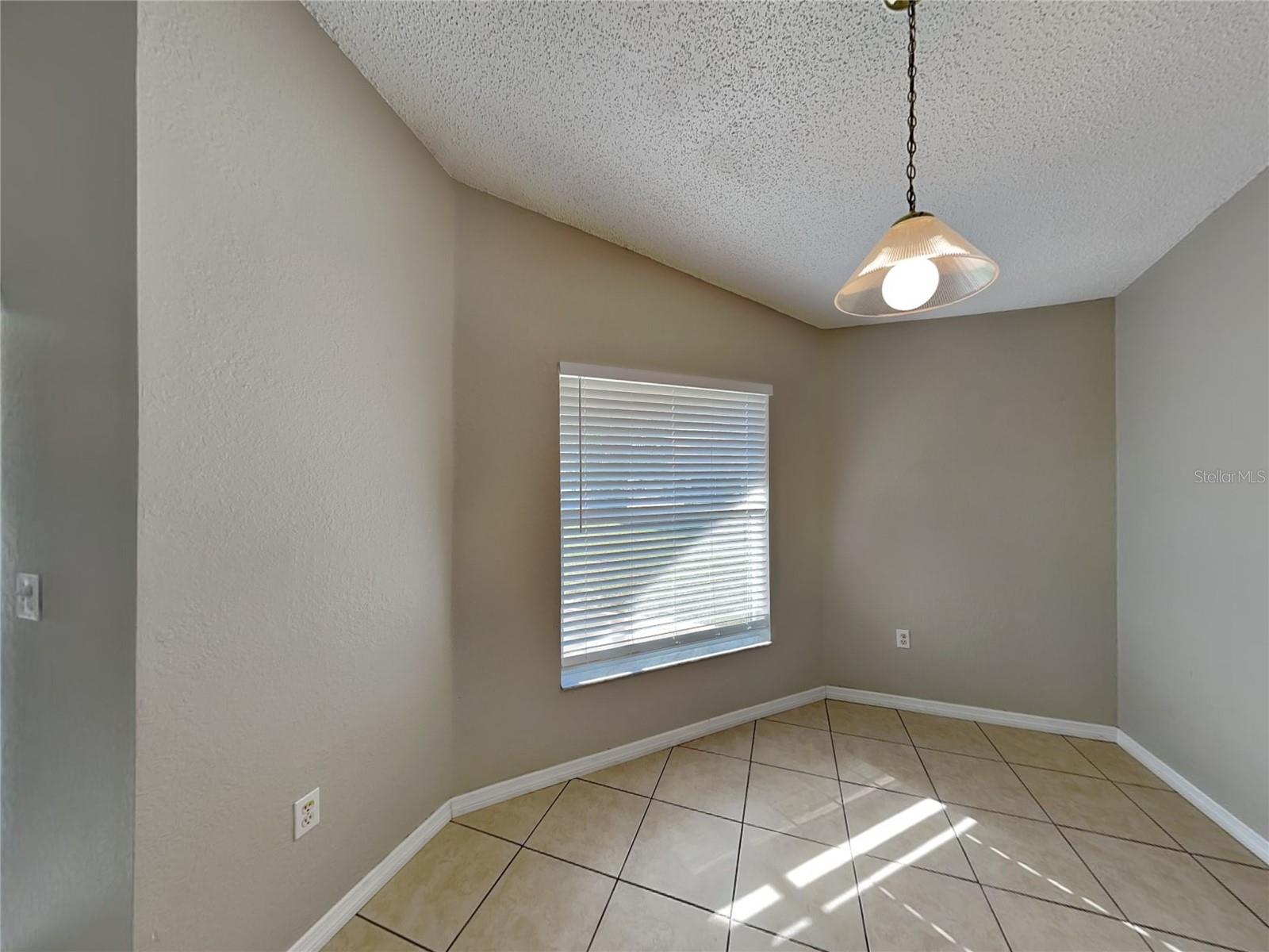 HIGHLAND CREST PH 01 - Residential Lease